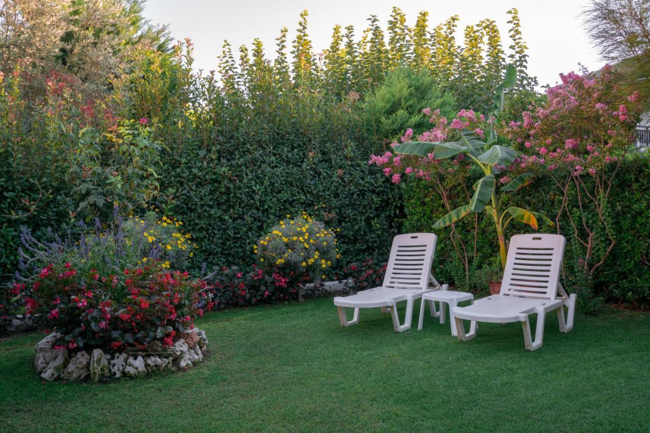 Villa Begonia By The Sea Koropi Ngoại thất bức ảnh